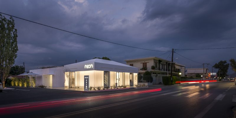 Neon bakery & Coffee