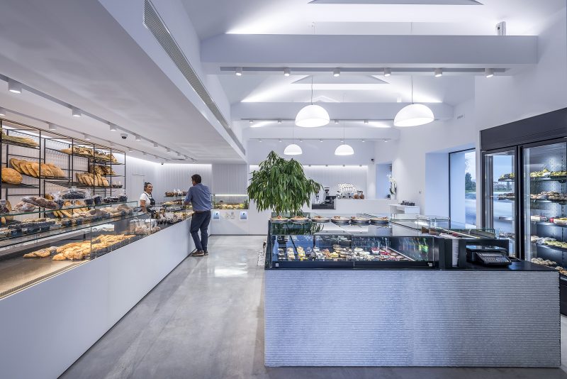 Neon bakery & Coffee