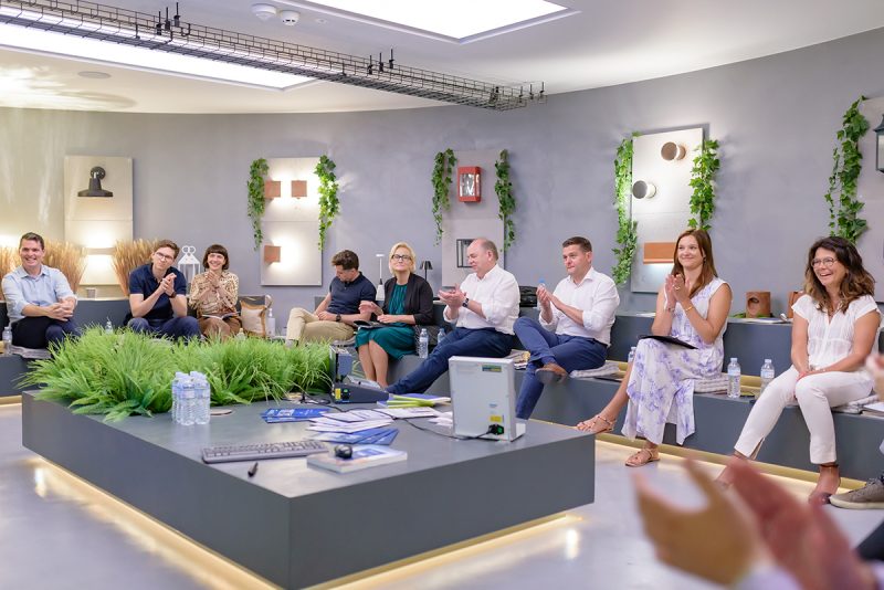 To HUB Lighting & Innovation by Kafkas υποδέχτηκε τη FEGIME Πολωνίας