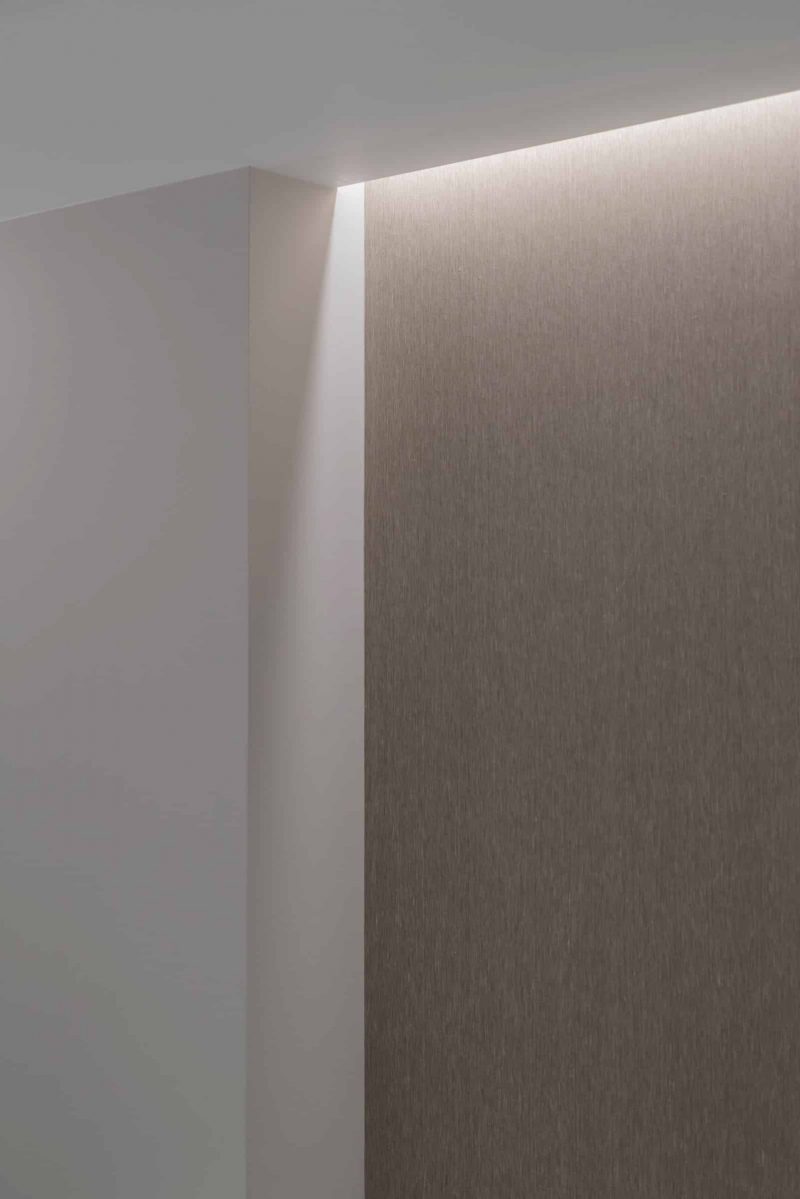 The integration of luminaires in architecture