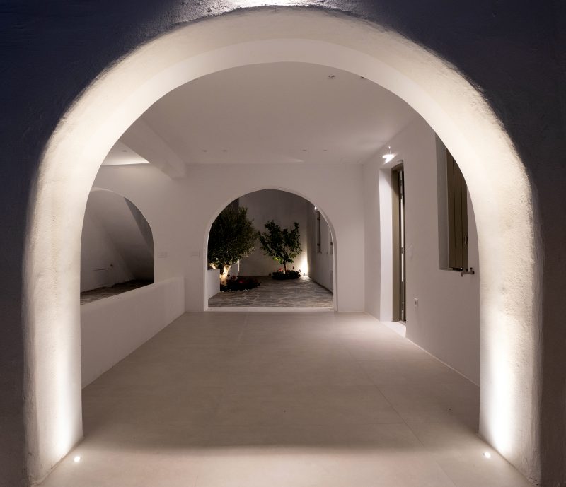Complex of tourist accommodation in Paros
