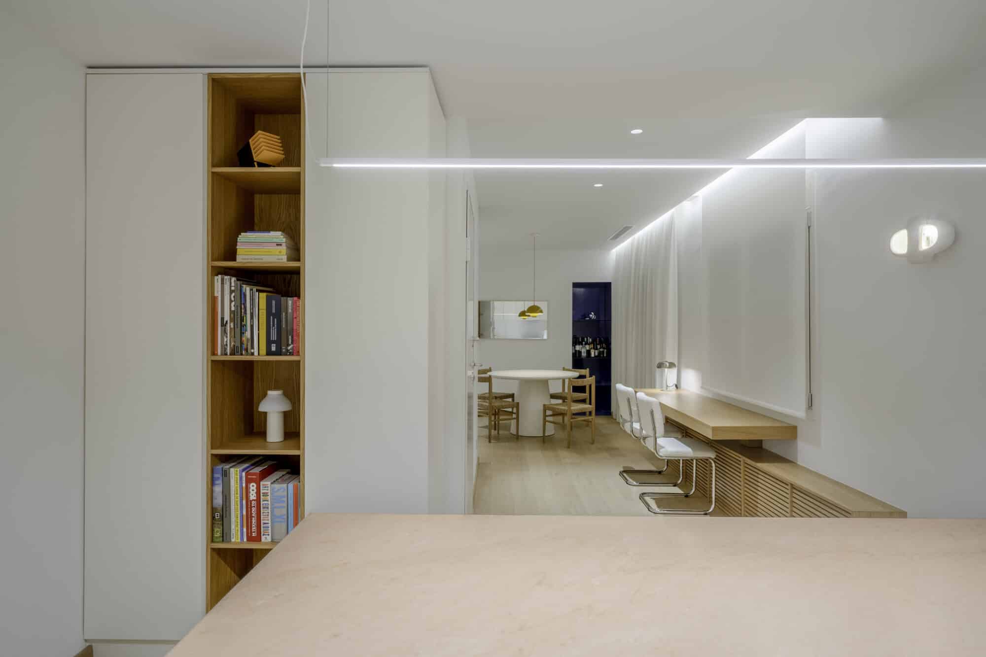 L-A-V APARTMENT