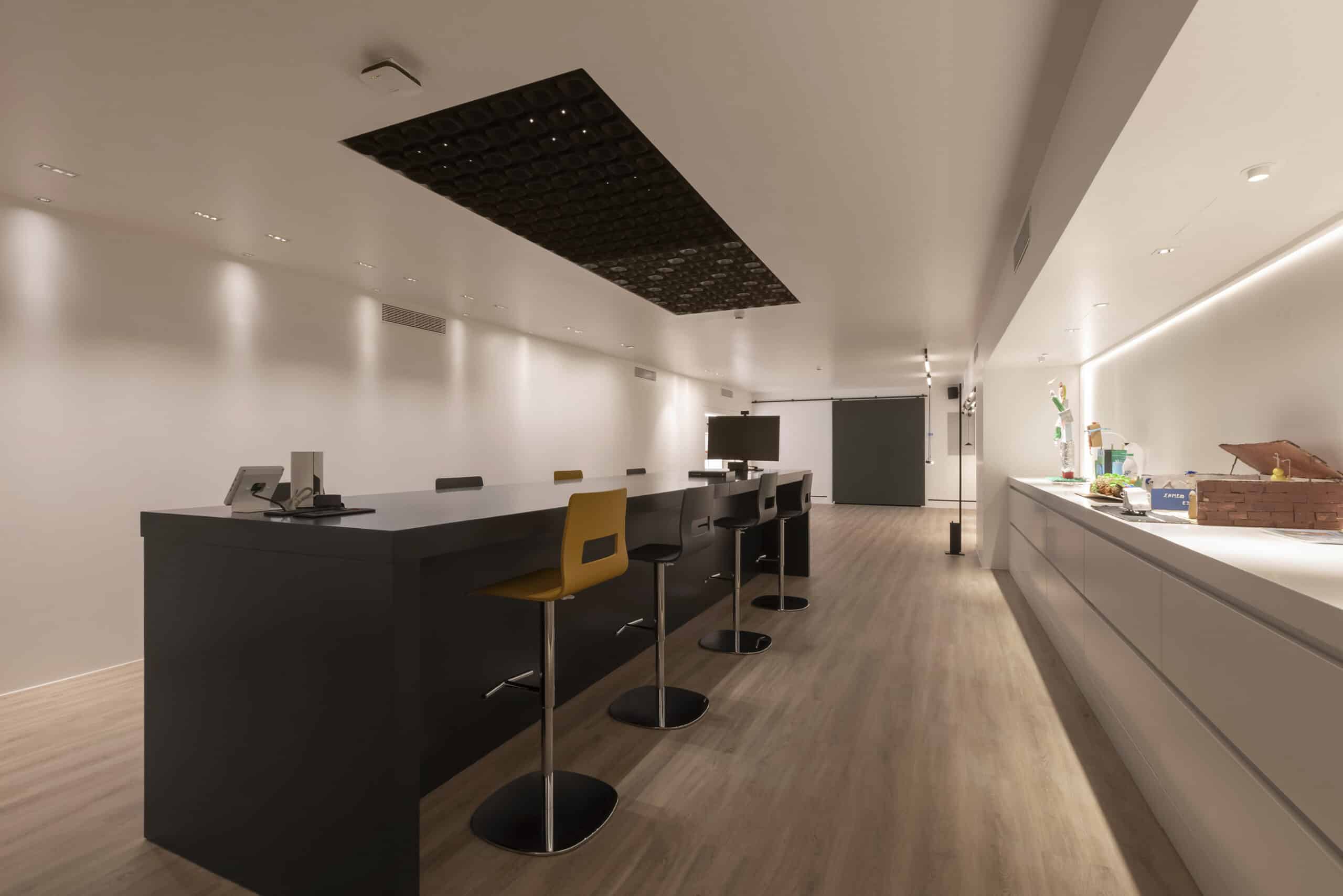 HUB Lighting and Innovation by Kafkas Chalandri στη Λ. Κηφισίας