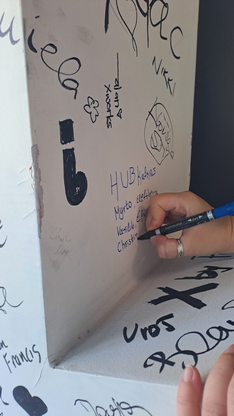 Επίσκεψη της Ομάδας του HUB στην Intra Lighting